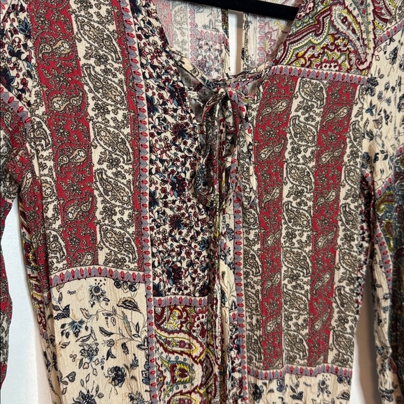 American Eagle Outfitters Red and Cream Paisley Romper - Boho - Small - Picture 3 of 8